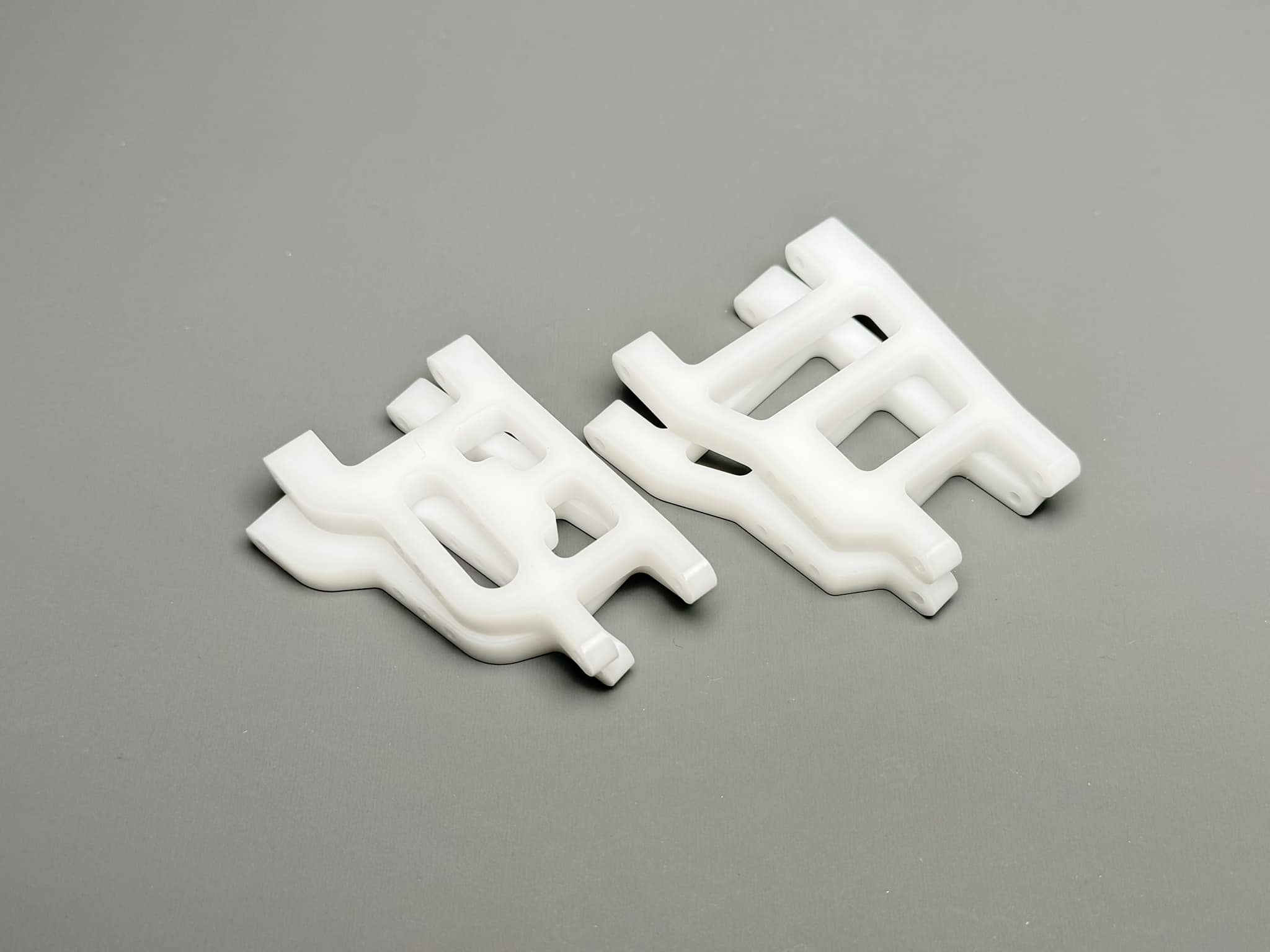 スーパーアスチュート用デルリン削り出しアーム(前/後)